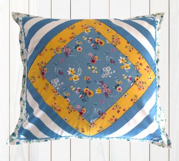Zierkissen von Rosa Linati Blumenmuster und Streifen Allure Blau Senfgelb Kissenbezug 100% Baumwolle mit Kissen Patchwork