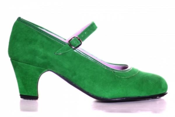 Flamenco shoes nailed in green leather nailed