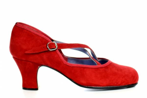 Flamenco shoes 290/6C nailed in red leather nailed