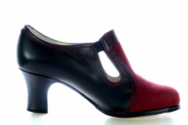Flamenco shoes model Triana
